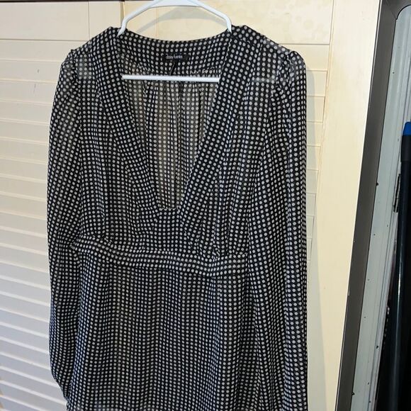 Daisy Fuentes baby doll style, semi sheer blouse, size large. - Picture 1 of 5
